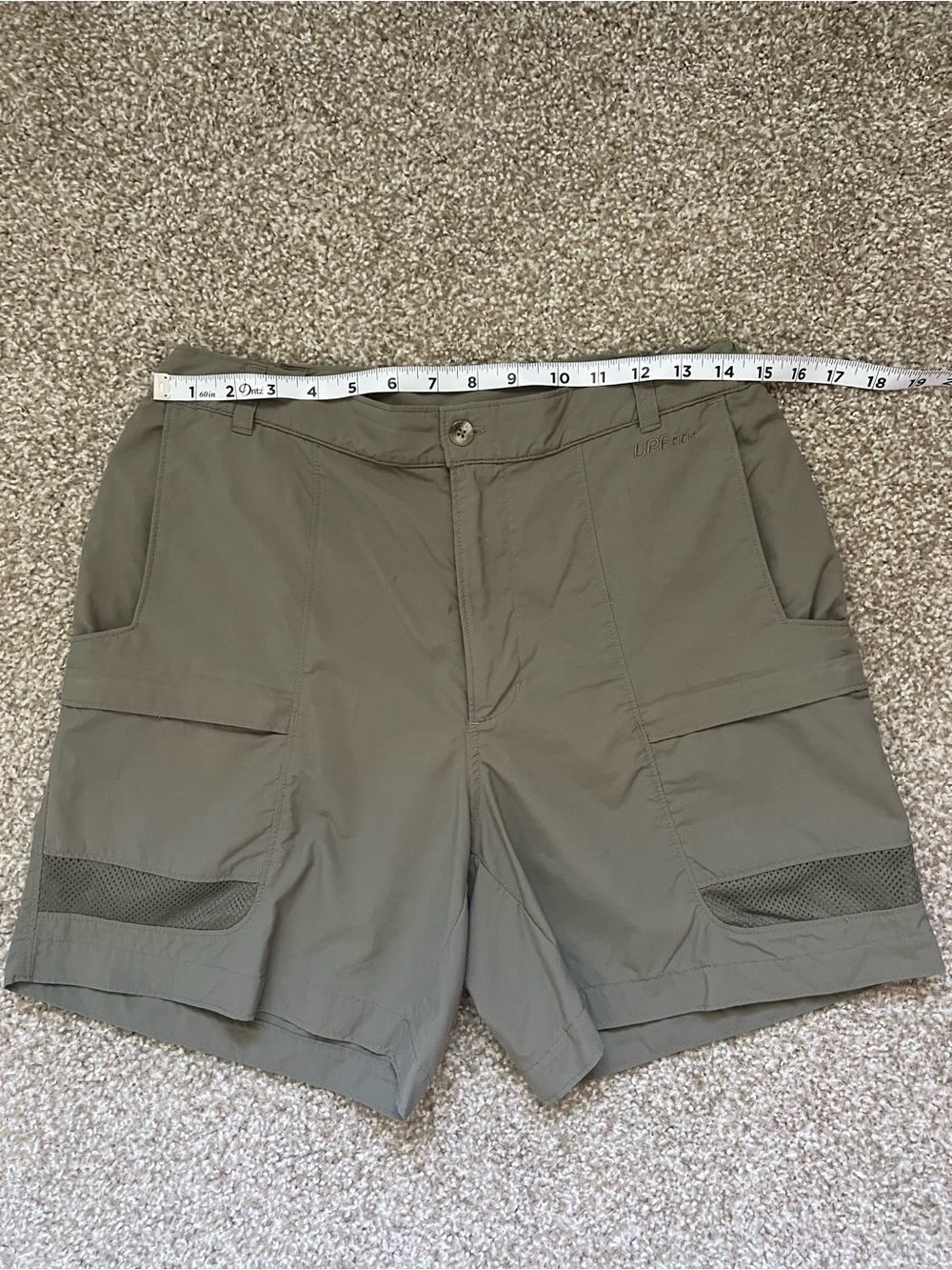 Columbia Women’s Olive Cargo Shorts